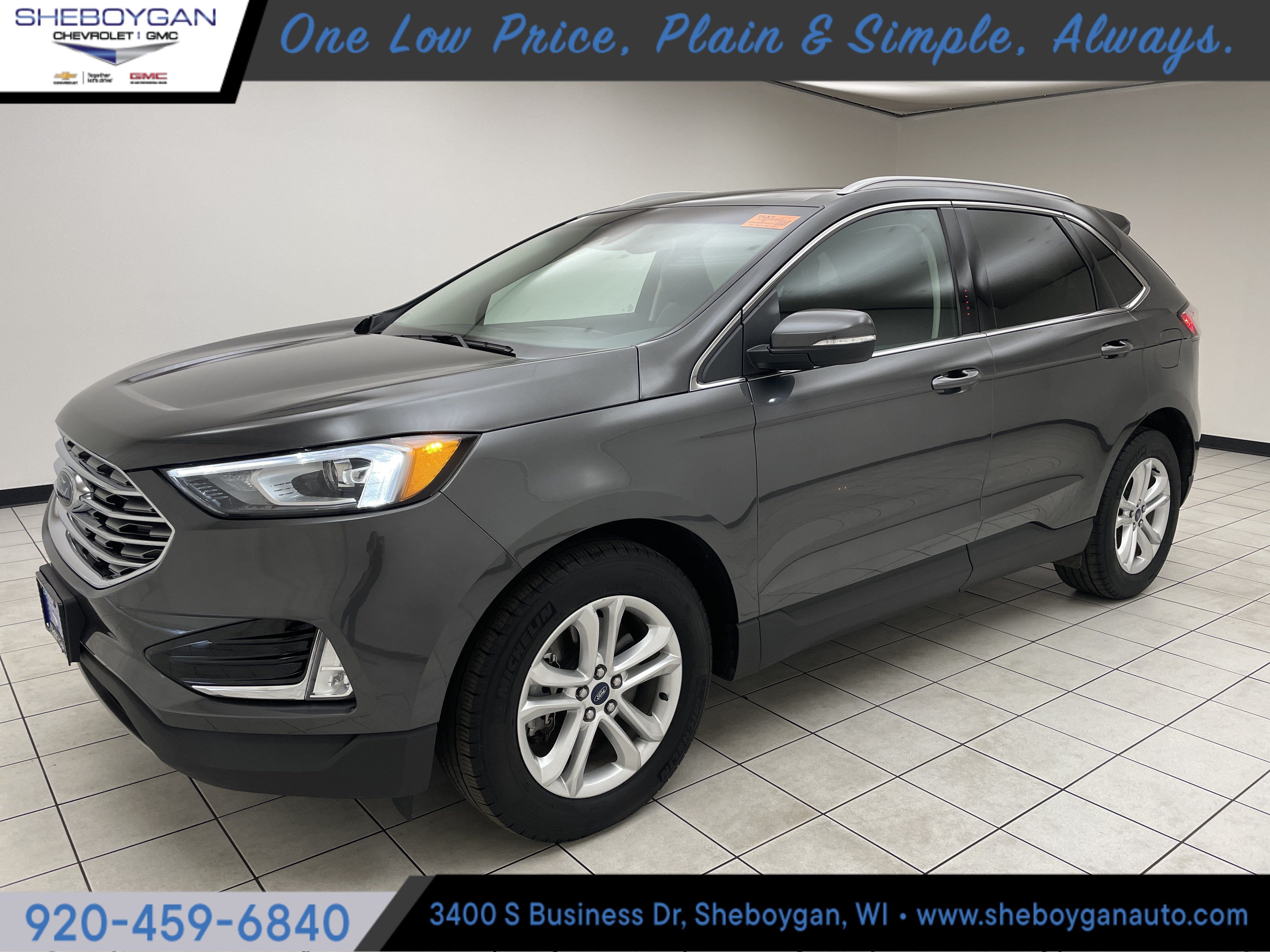 2019 Ford Edge SEL in Other — front three-quarter view